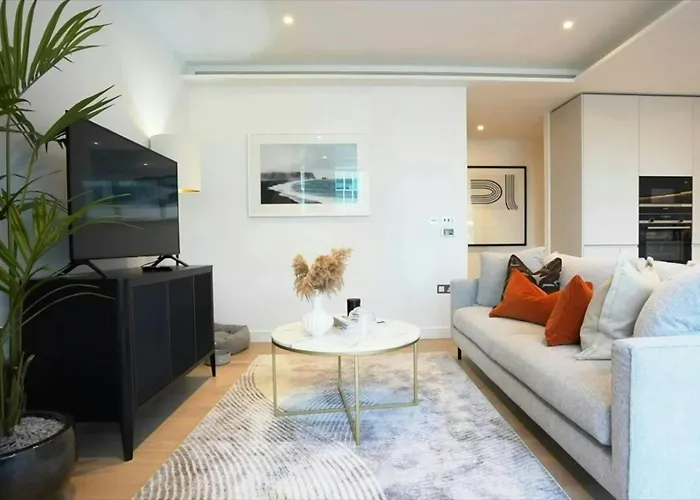 Canary Wharf Luxury Apartment Right Next To Thames